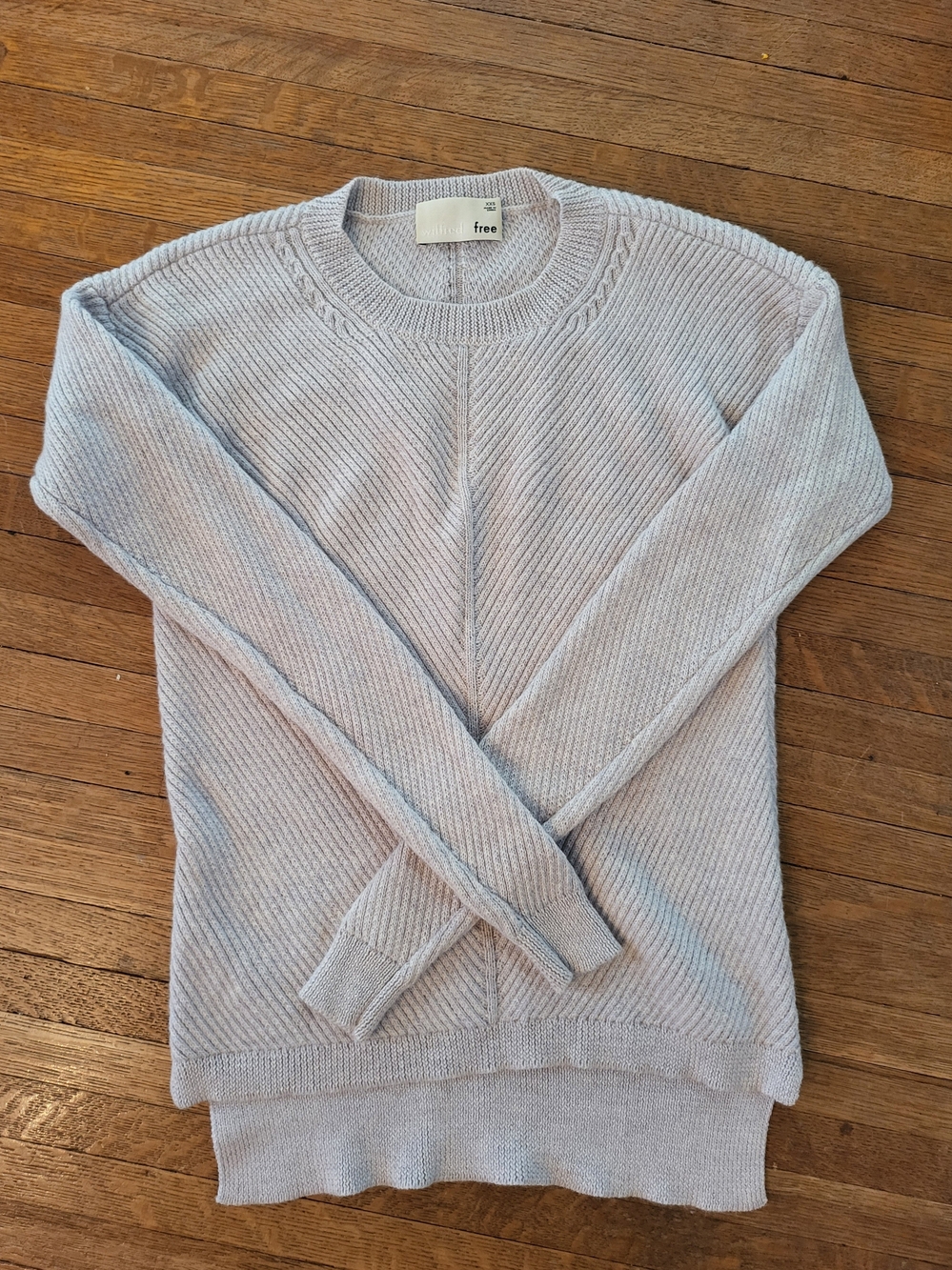 Wilfred Aritzia Light Gray Ribbed Crewneck Sweater